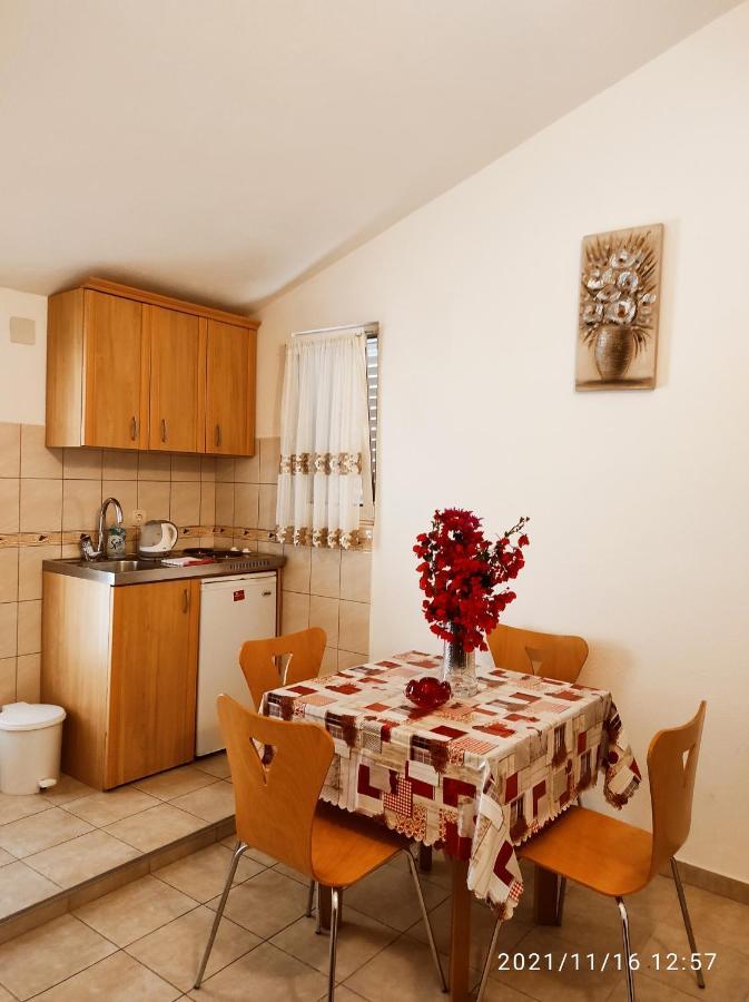 Apartmani Steni Ilha Ilha Sveti Stefan Exterior foto